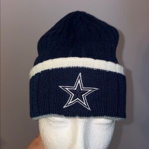 Reebok NFL Dallas Cowboys Embroidered Navy Knit Beanie Hat OSFM